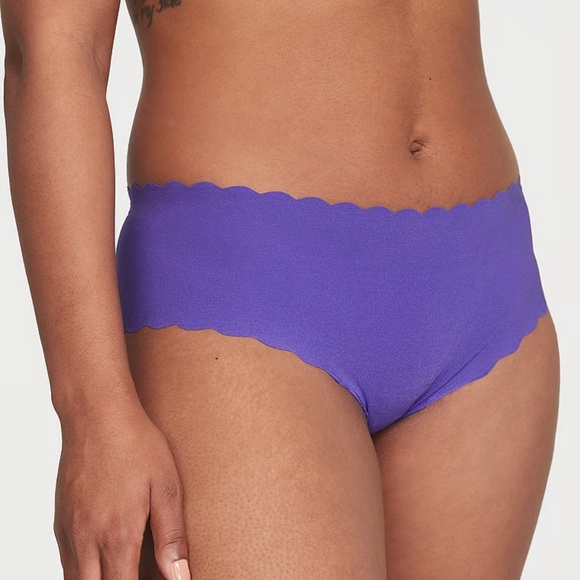 Victoria's Secret No Show Scallop Hiphugger Panty Purple Shock M NEW - Picture 6 of 6